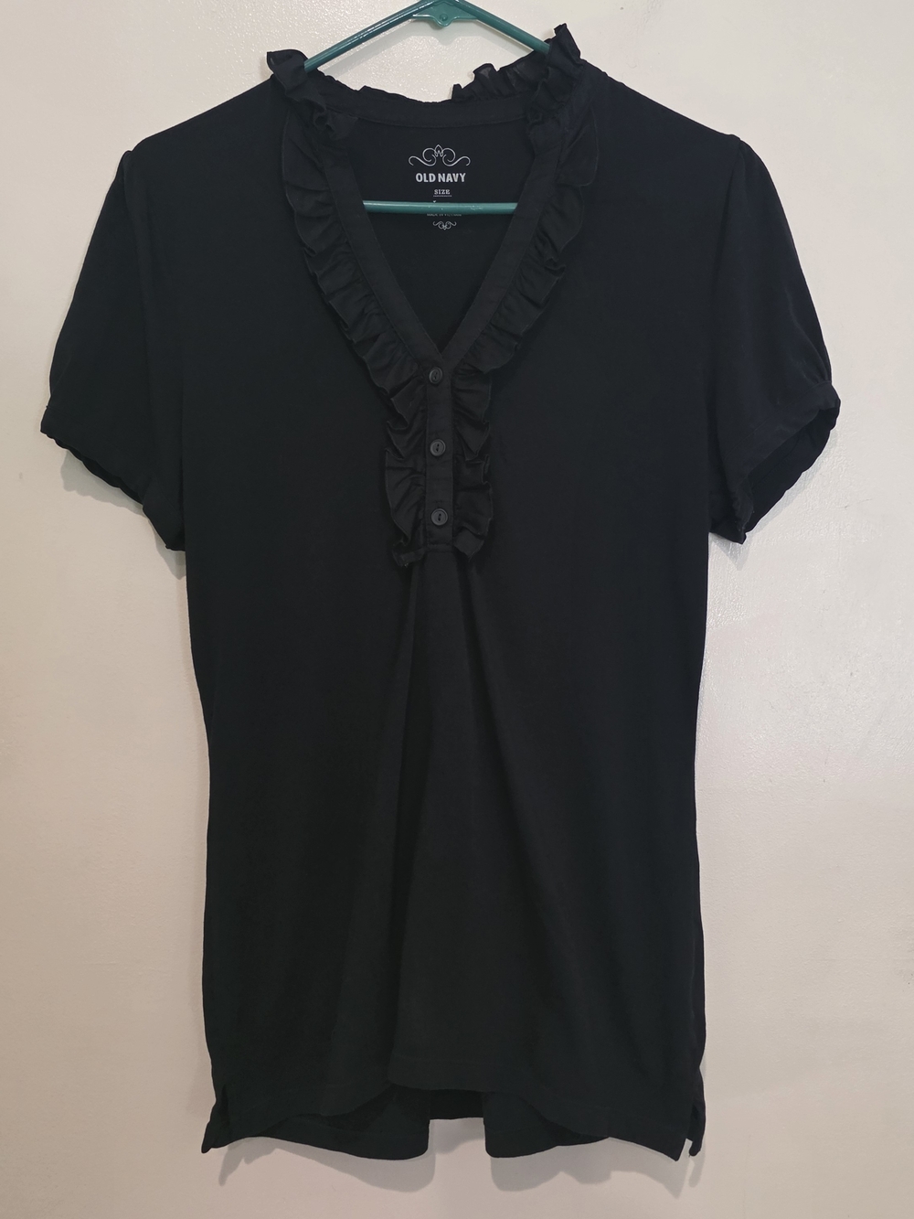 Old Navy Women's Black Knit Blouse V-Neck Ruffle Button Stretch Short Sleeve L